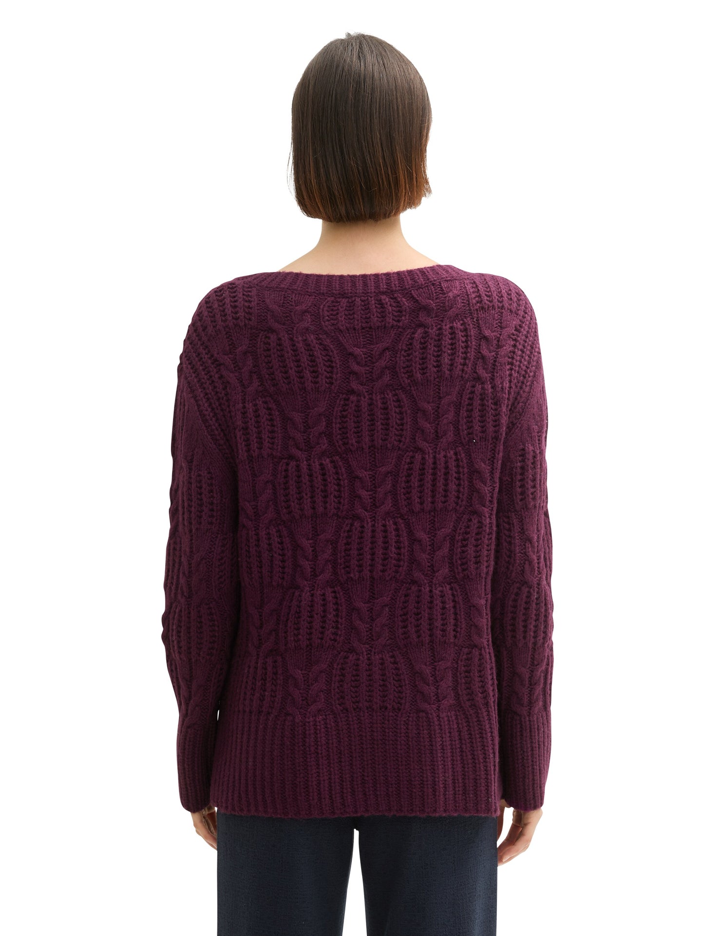 Strukturierter Pullover mit Schlitzen