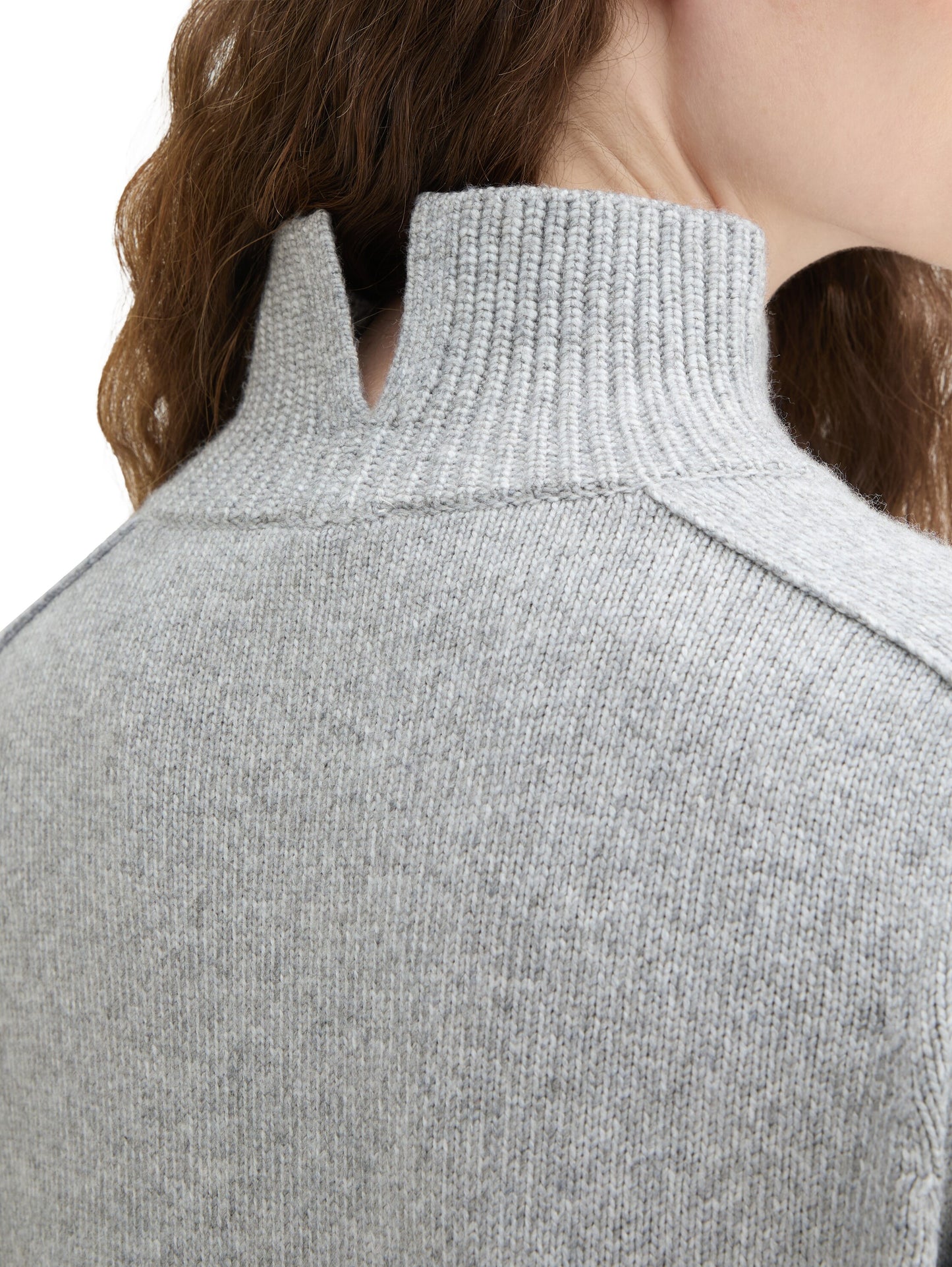 Weicher Strick Pullover mit Stehkragen