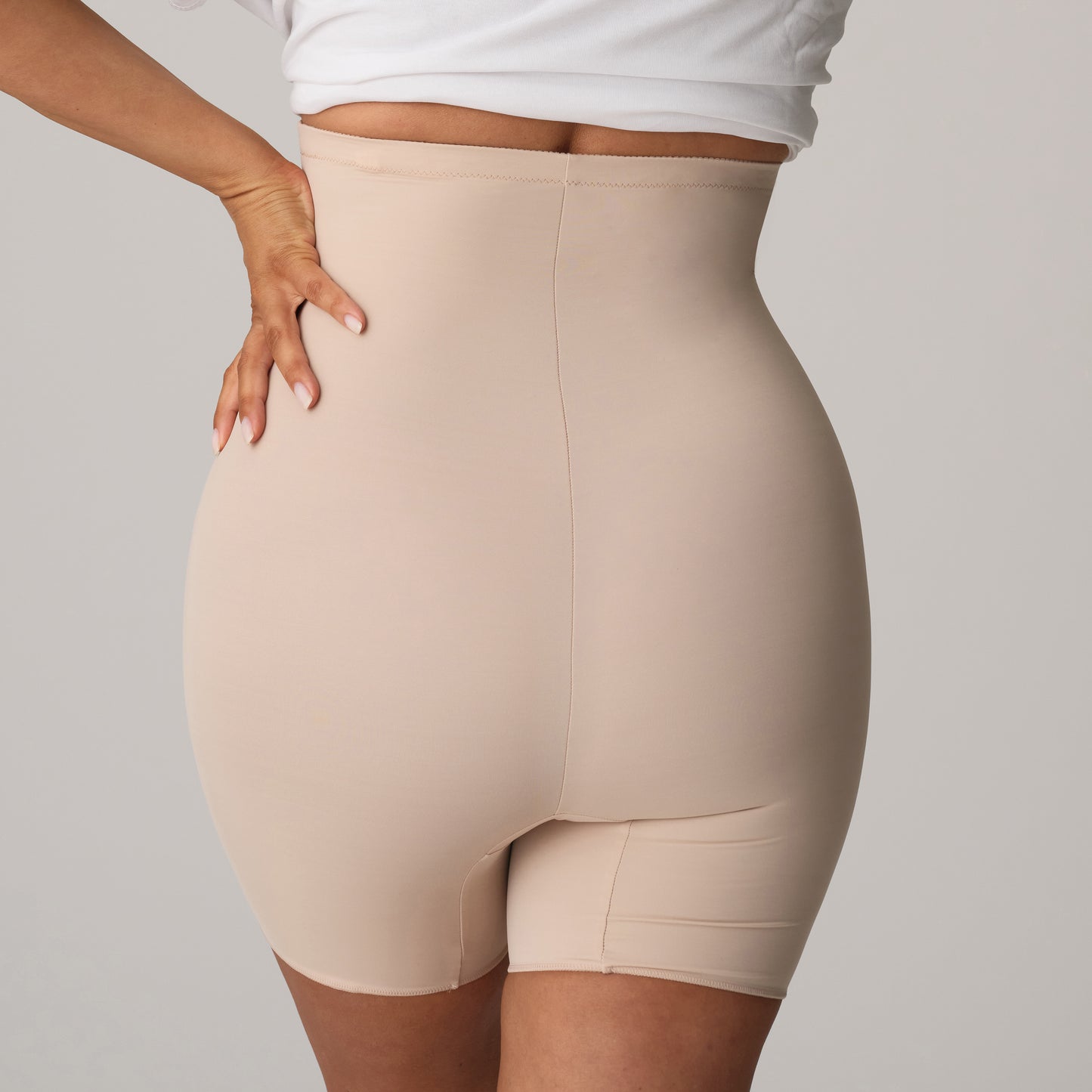 PERLE caffé latte Shapewear Bodyshaper mit Bein