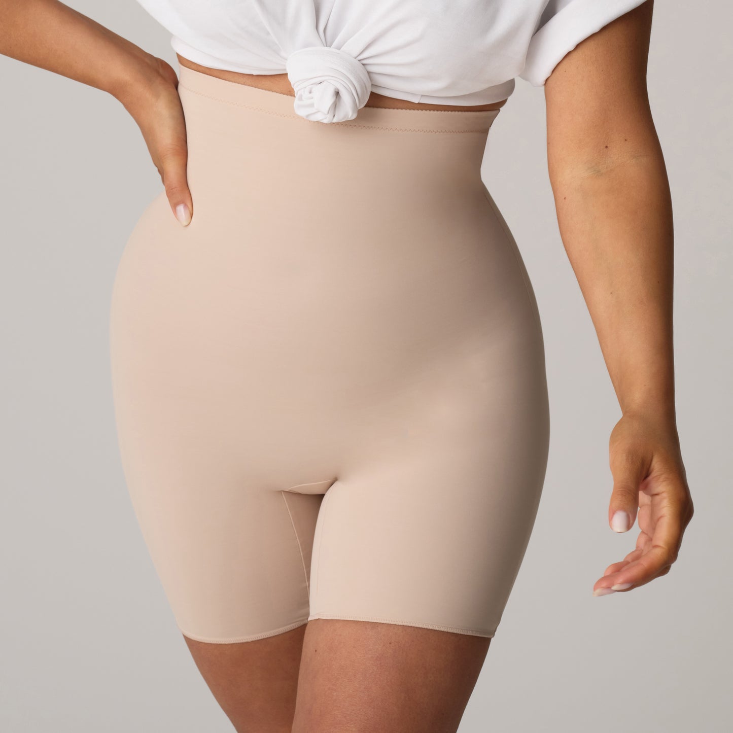 PERLE caffé latte Shapewear Bodyshaper mit Bein