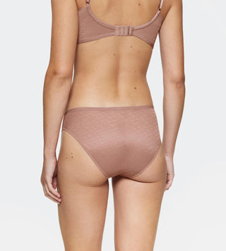 Triumph Signature Sheer Tai EX