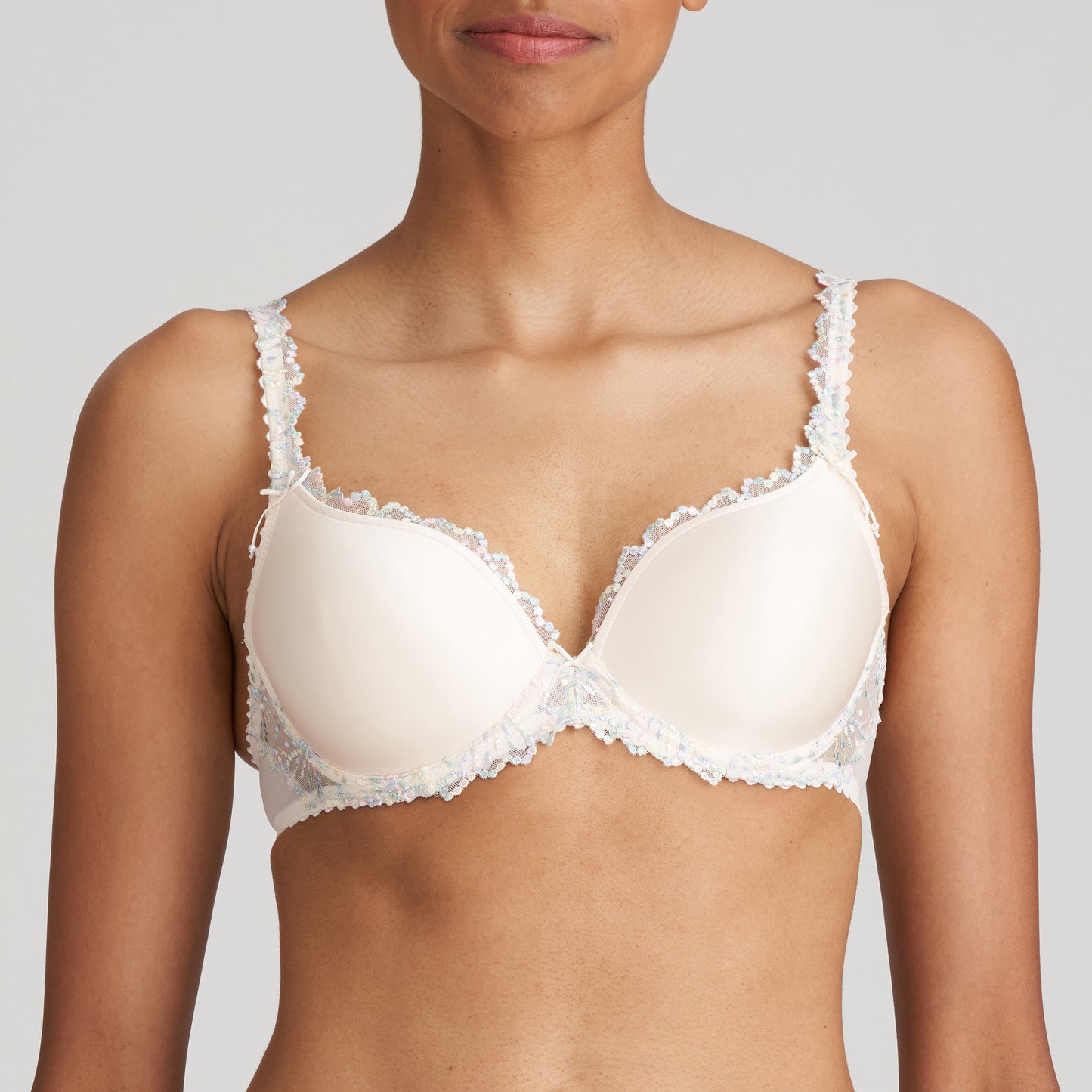 JANE Boudoir Cream Unterlegter BH Herzform