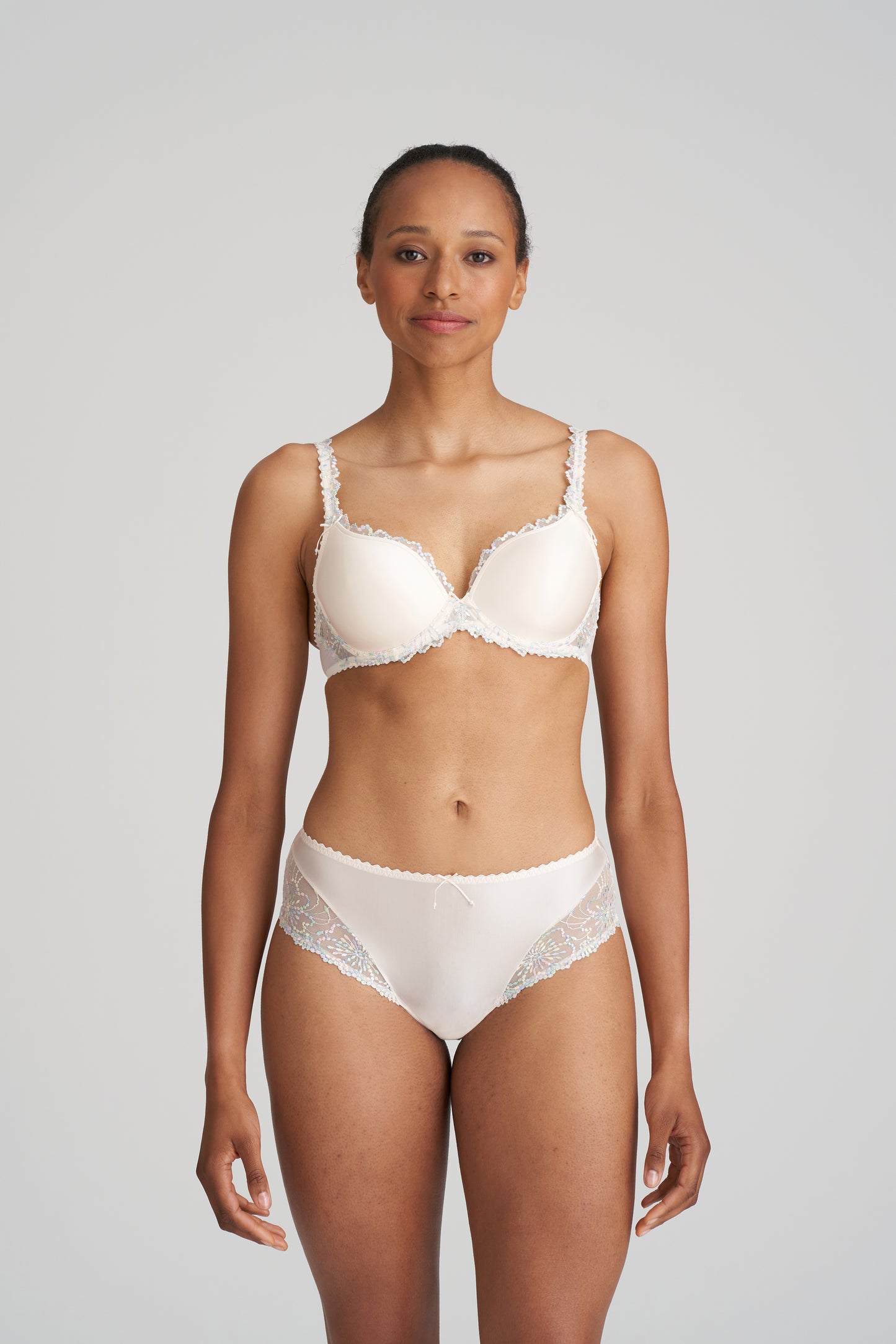 JANE Boudoir Cream Unterlegter BH Herzform