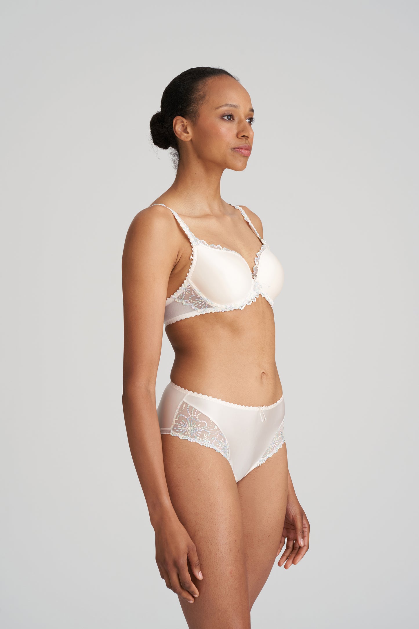 JANE Boudoir Cream Unterlegter BH Herzform