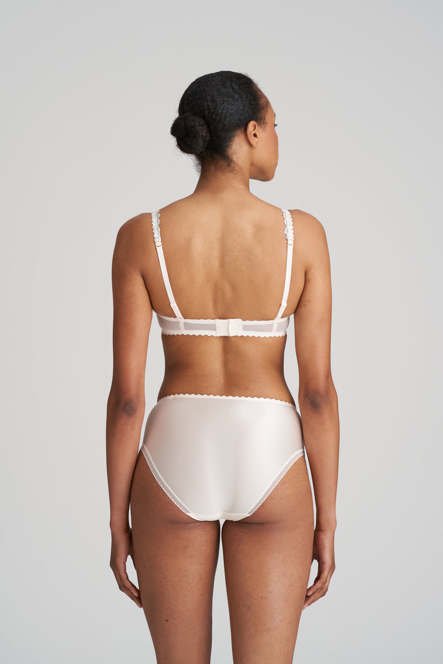 JANE Boudoir Cream Unterlegter BH Herzform